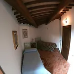 Castello Di Acera مزرعة للإقامة كامبيلو سول كليتونو