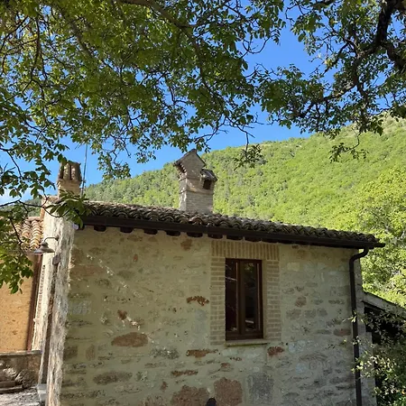 Castello Di Acera Campello sul Clitunno