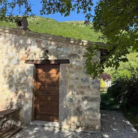 Castello Di Acera Campello sul Clitunno