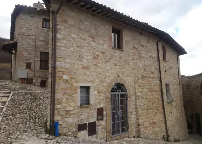 Castello Di Acera * Campello sul Clitunno